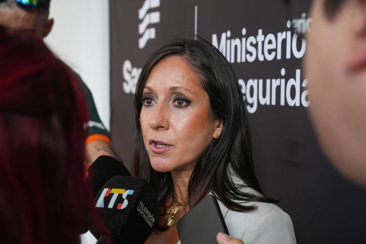 Amenazas a escuelas: Provincia ya envió 39 notificaciones para cubrir los costos de los operativos por 200 millones de pesos