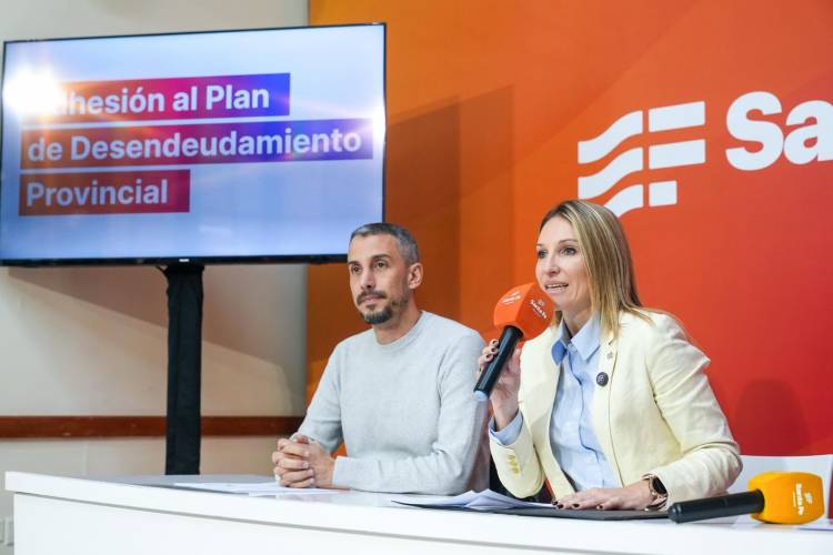 Presentaron detalles del plan de desendeudamiento: “El gobierno de Pullaro está al lado de las familias que necesitan recuperarse”