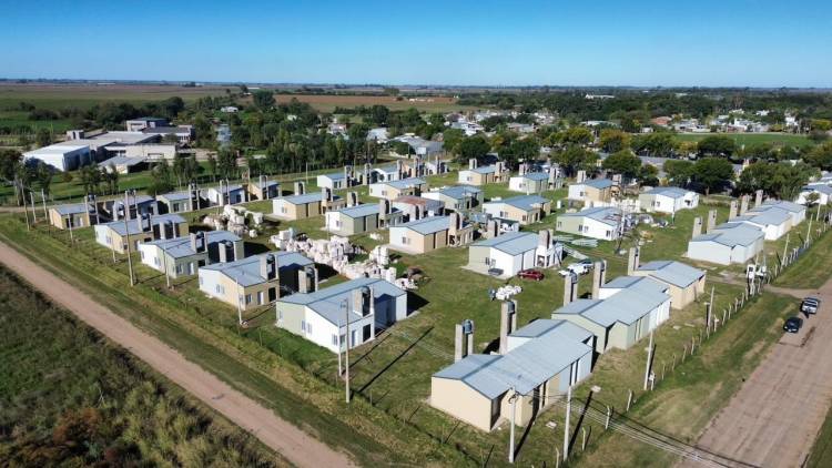 Gálvez: la gestión de Pullaro sorteó 52 nuevas viviendas que fueron paralizadas por Nación pero que recuperó el Gobierno Provincial